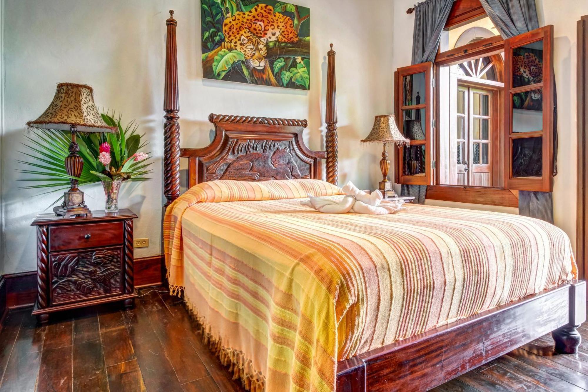Mahogany Hall San Ignacio Buitenkant foto
