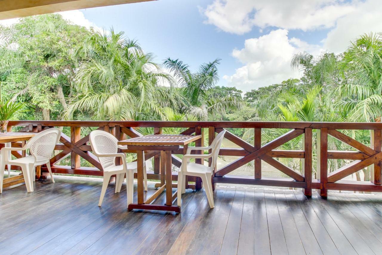 Mahogany Hall San Ignacio Buitenkant foto