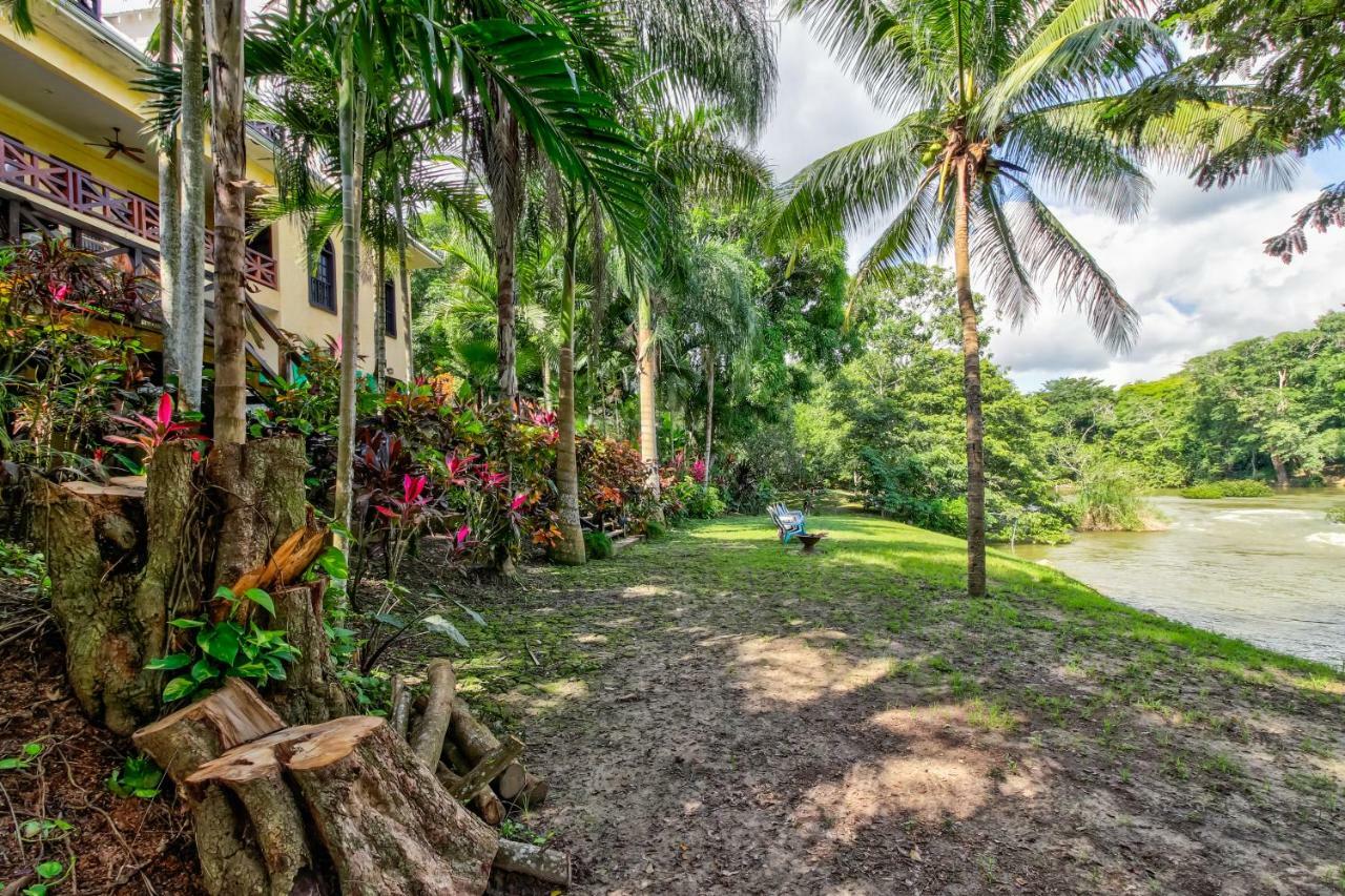 Mahogany Hall San Ignacio Buitenkant foto
