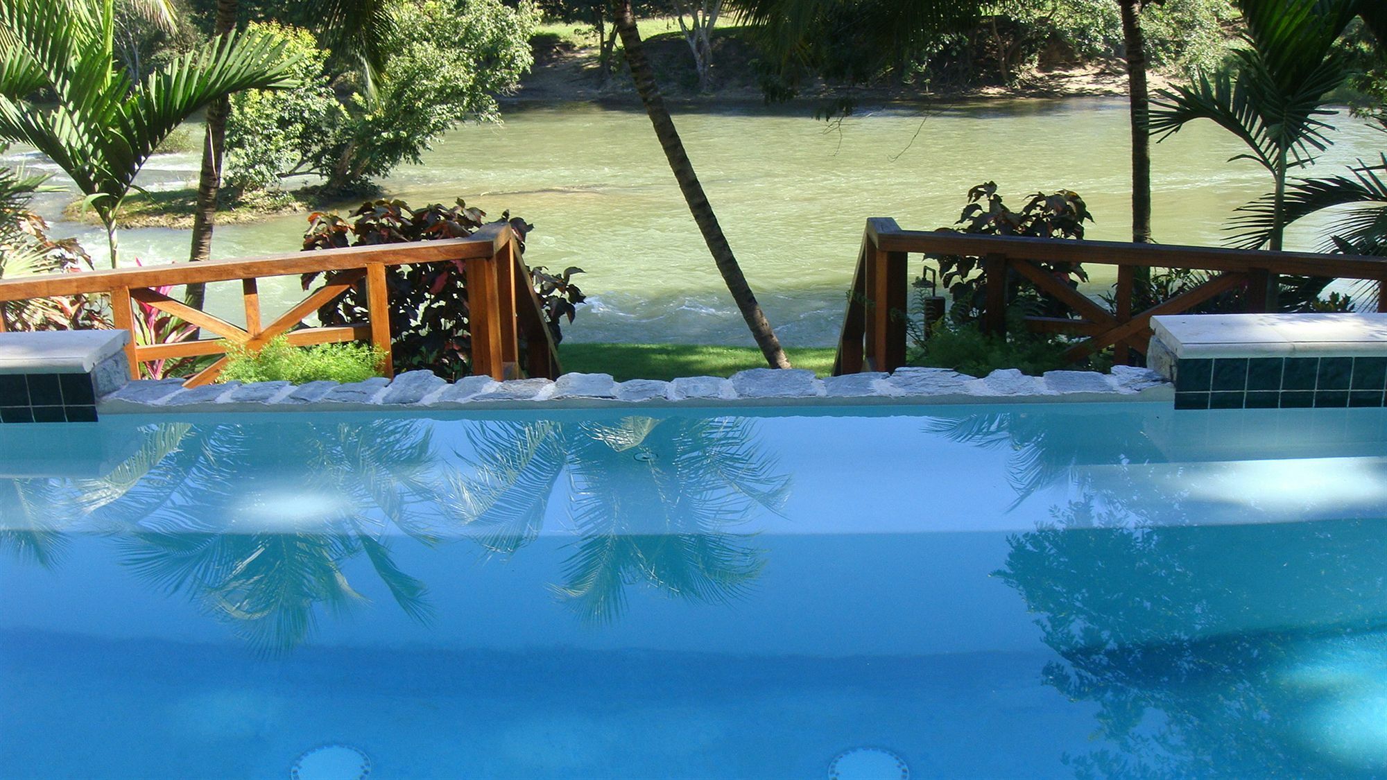 Mahogany Hall San Ignacio Buitenkant foto